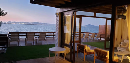 Casa Renaux Beira Mar 641,14m2 - Cabeçudas / Itajaí